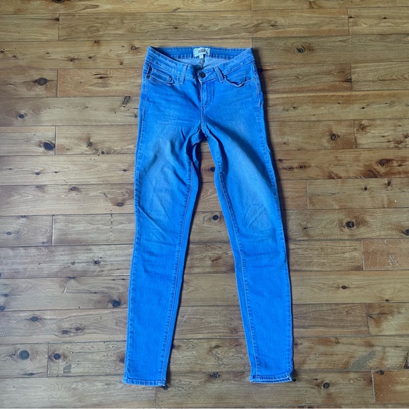 PAIGE SKINNY JEAN (26) - Picture 1 of 6
